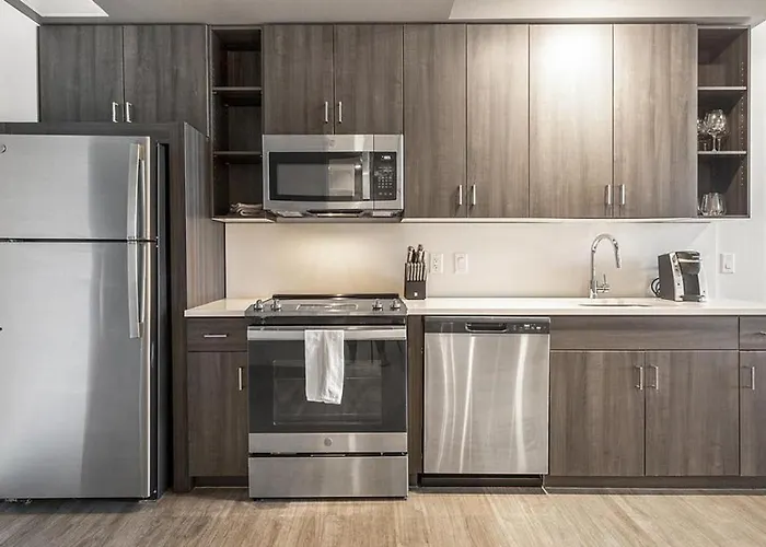 Landing - Modern With Amazing Amenities Apartment Tucson