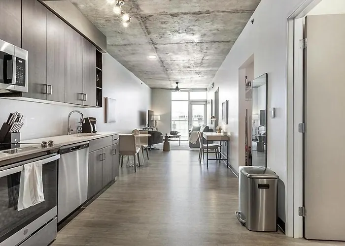 Landing - Modern With Amazing Amenities Apartment